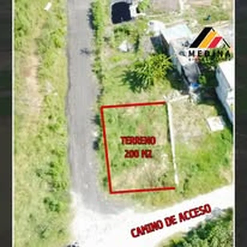 Terreno de 200 m² junto a camino